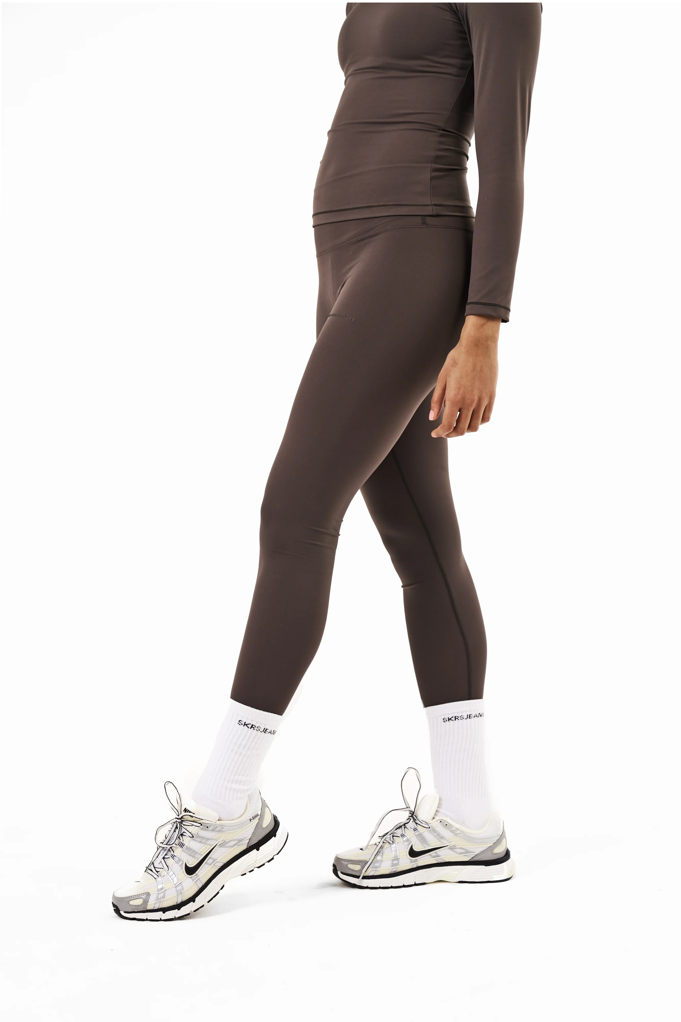 Active Leggings in Moose - Image 8