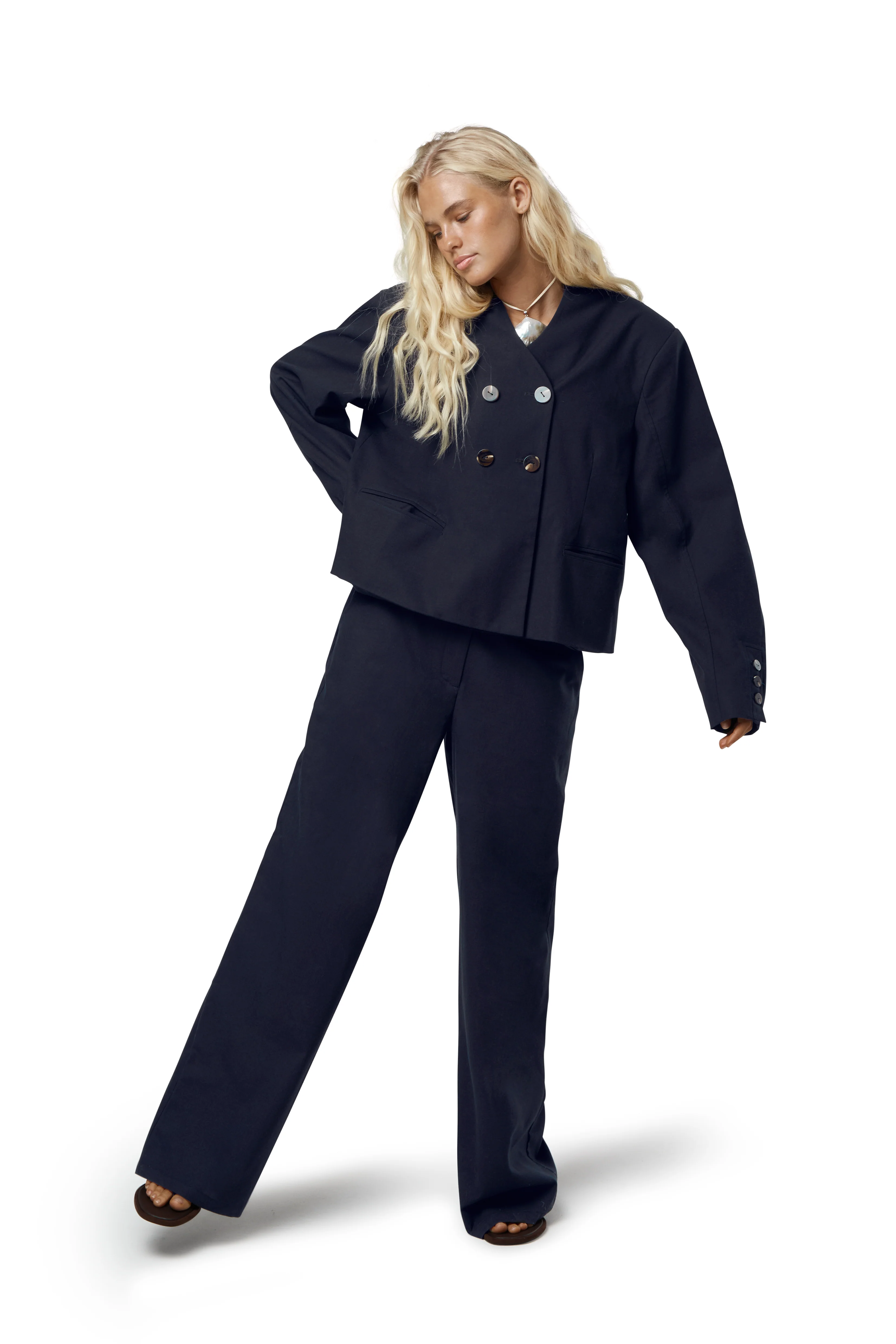 Emmie Straight Leg Linen Trouser in Navy - Image 5