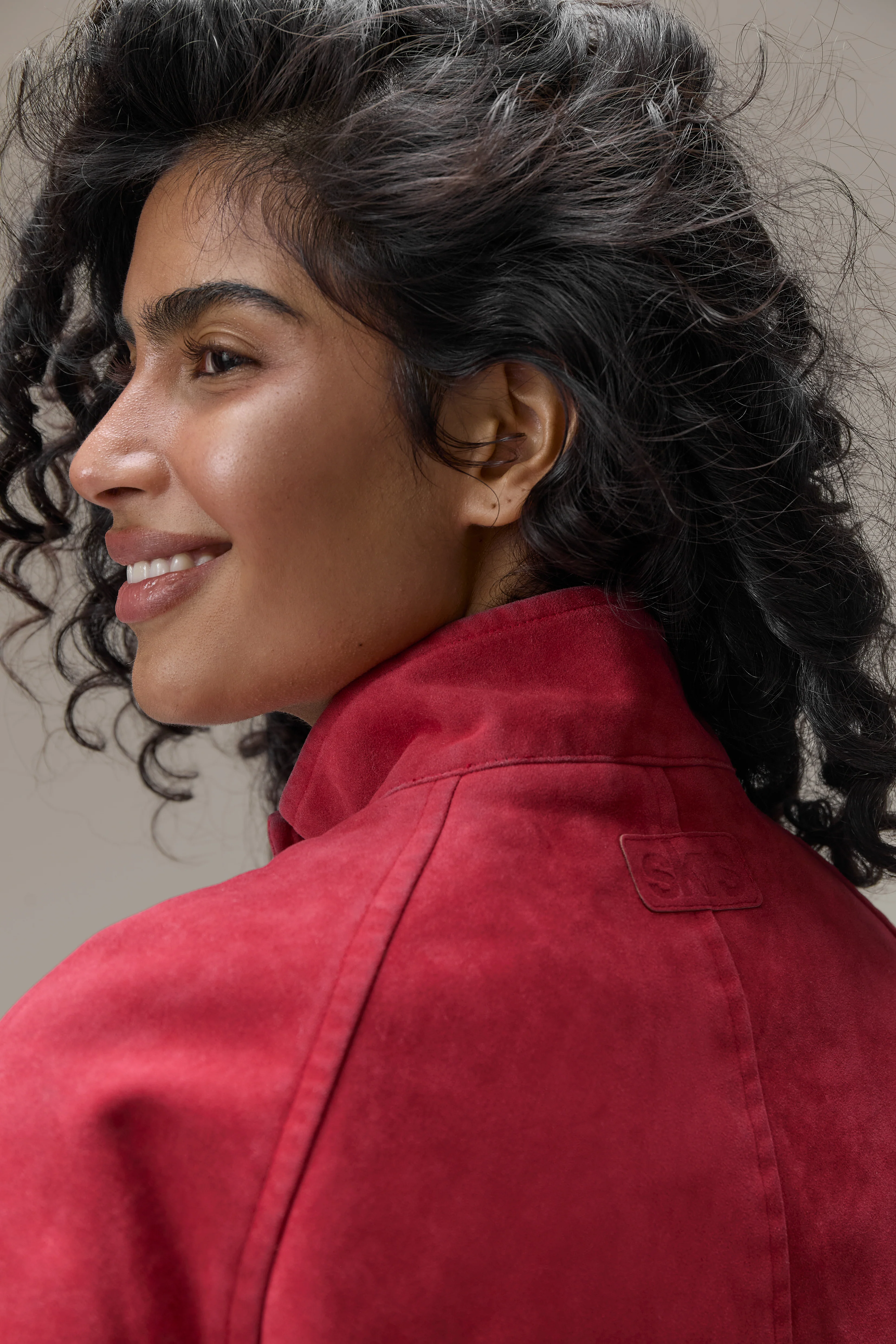 Lady Faux Suede Jacket in Red - Image 3