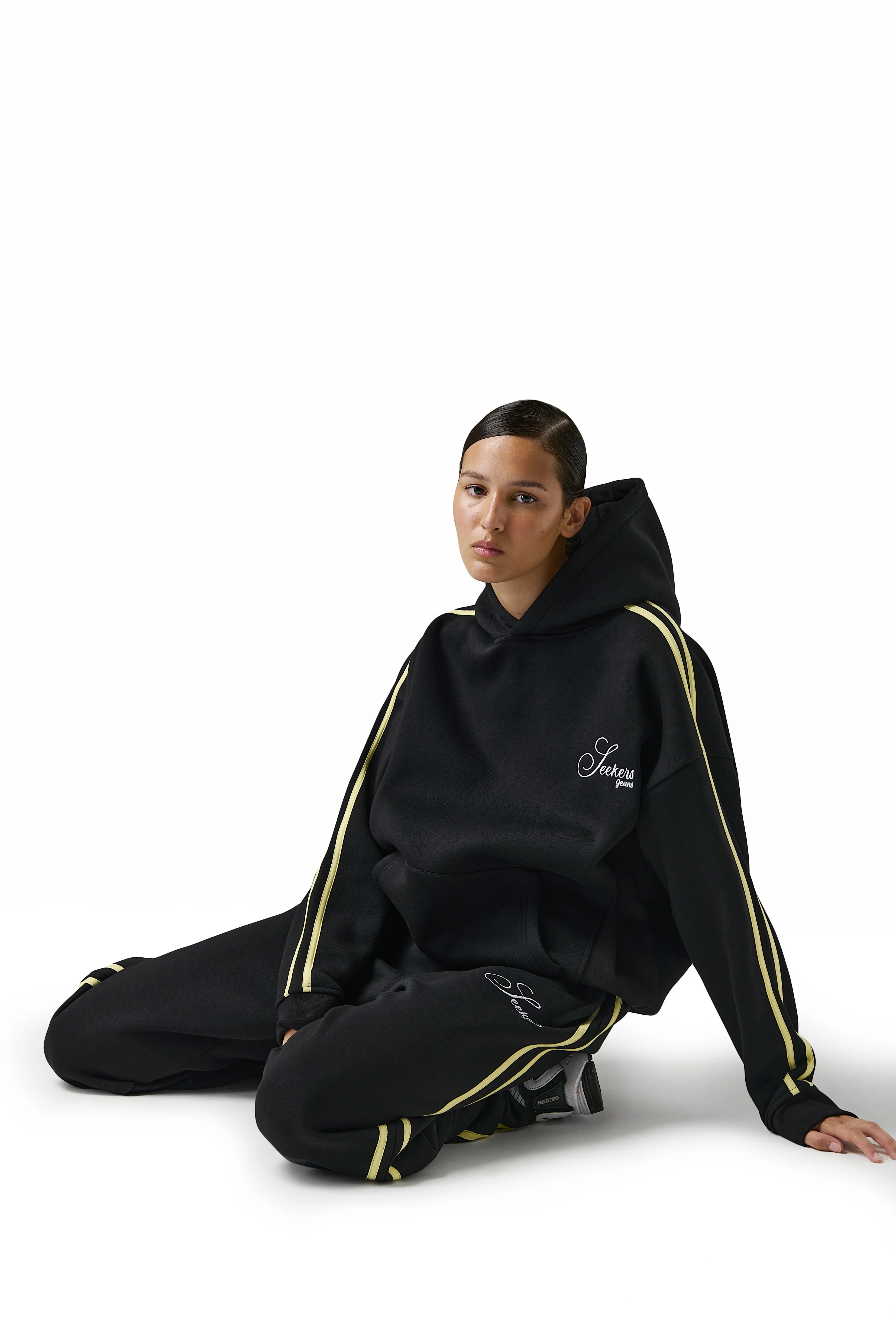Seekers Classic Sport Hoodie - Image 4
