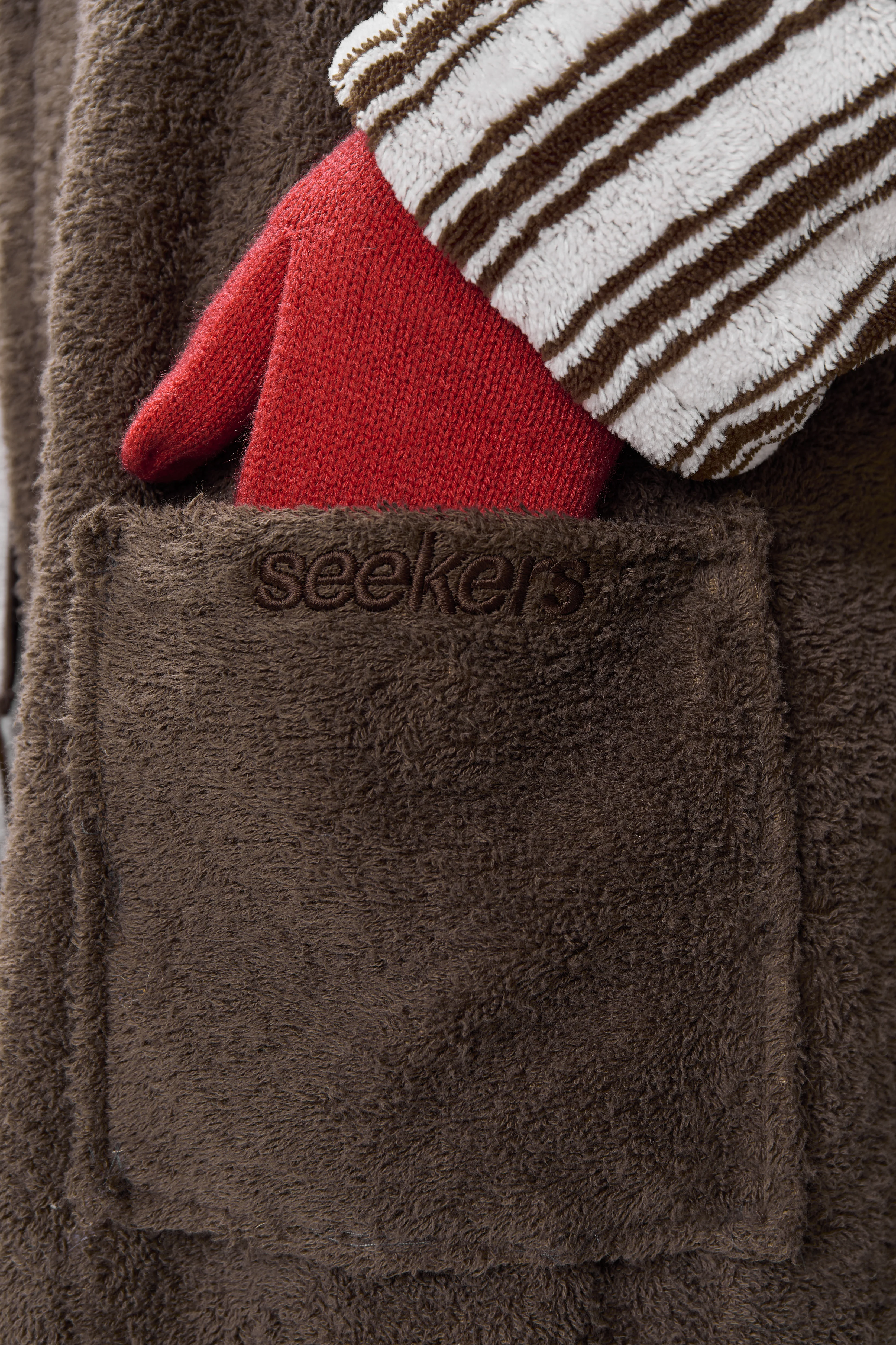 Seekers Sleepwear Reversible House Robe in Brown Stripe - Image 7