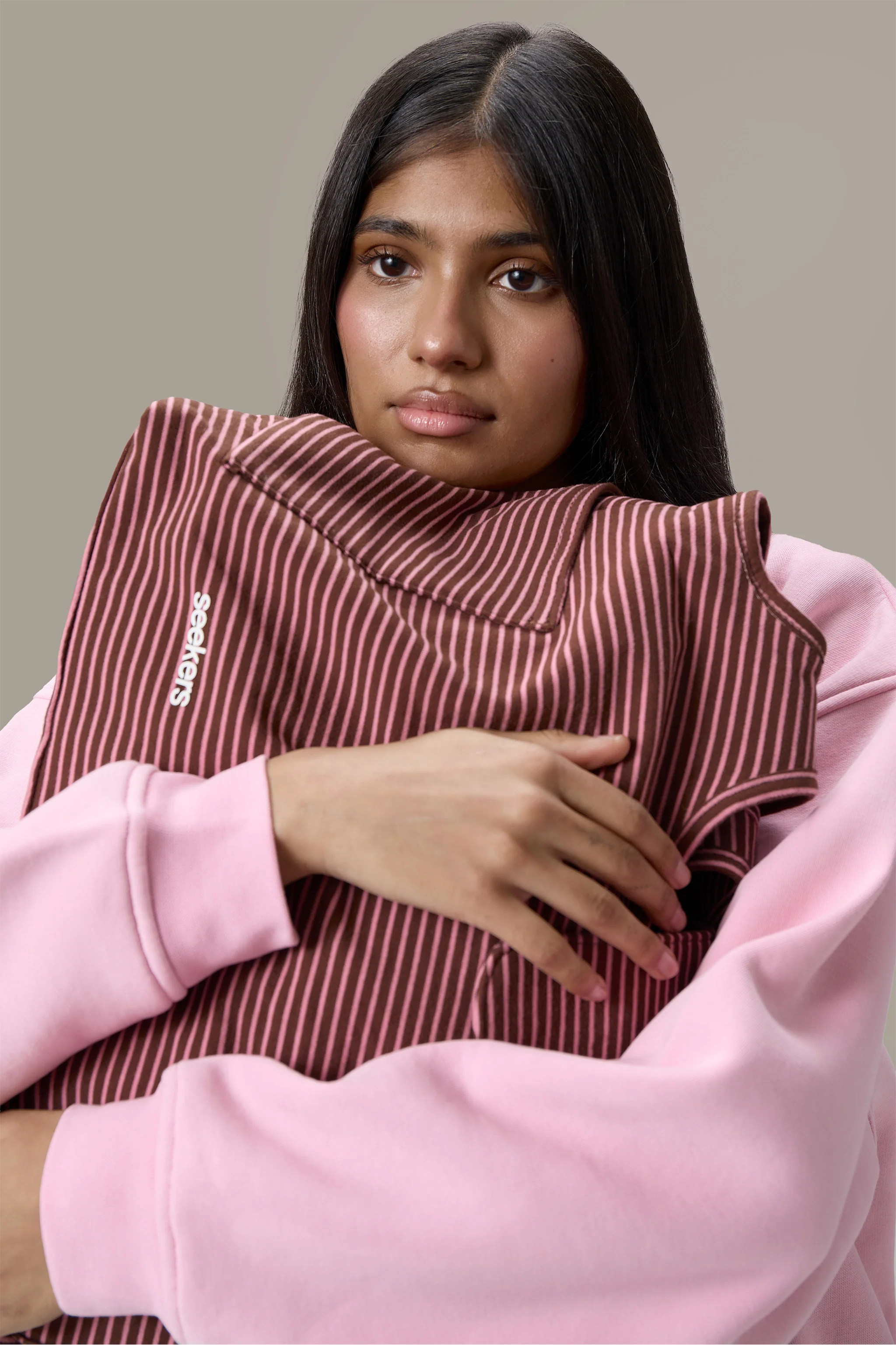 Wilkie Soft Travel Carryall Bag in Brown - Image 5