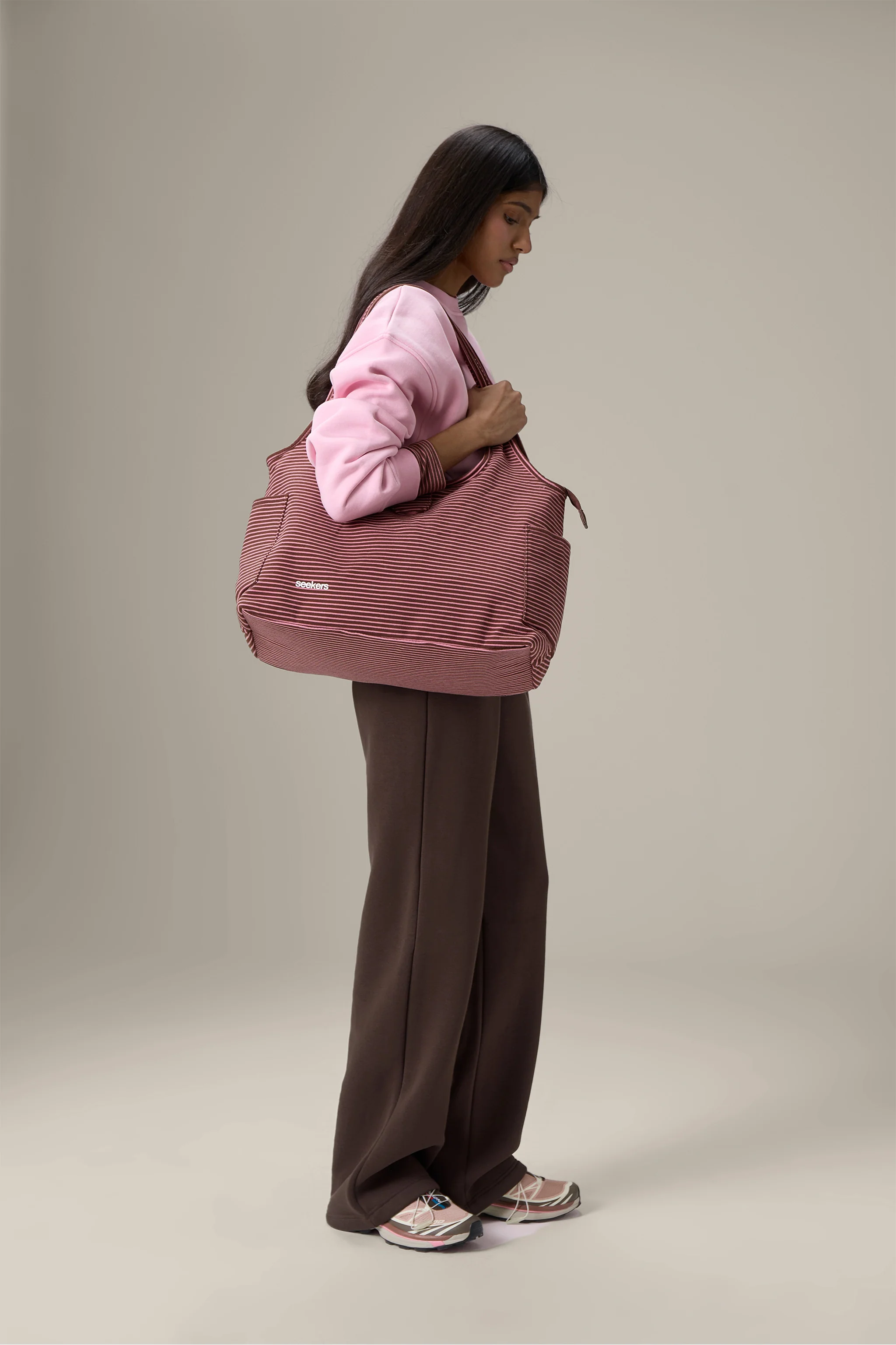 Wilkie Soft Travel Carryall Bag in Brown - Image 6